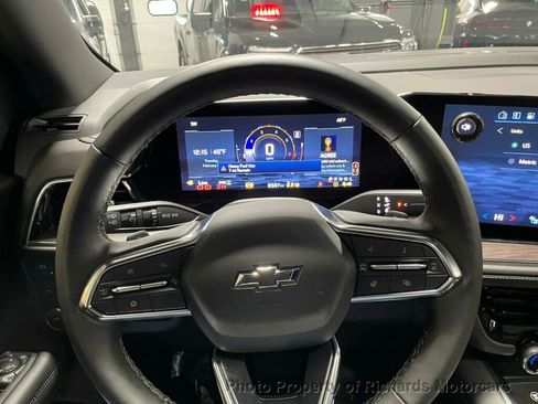 Used 2025 Chevrolet Tahoe Z71 w/ Comfort Package image 16