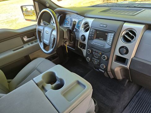 Used 2014 Ford F150 XLT w/ Off-Road Package image 40