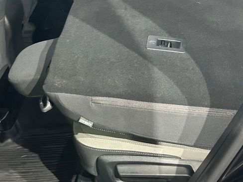 Used 2021 Ford Escape SE FWD image 41