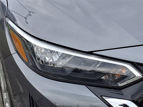 Used 2025 Nissan Sentra S image 10