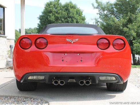 Used 2007 Chevrolet Corvette Convertible w/ Preferred Equipment Group RWD image 21