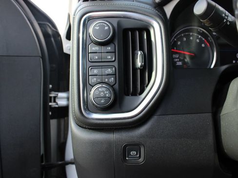 Used 2019 Chevrolet Silverado 1500 LTZ w/ LTZ Texas Edition AWD/4WD image 16