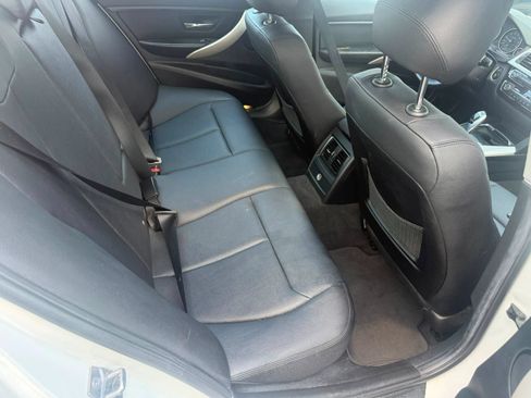 Used 2016 BMW 320i Sedan RWD image 11