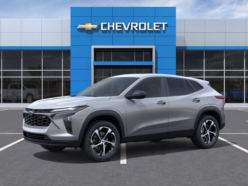 New 2026 Chevrolet Trax RS w/ Sunroof Package FWD image 2