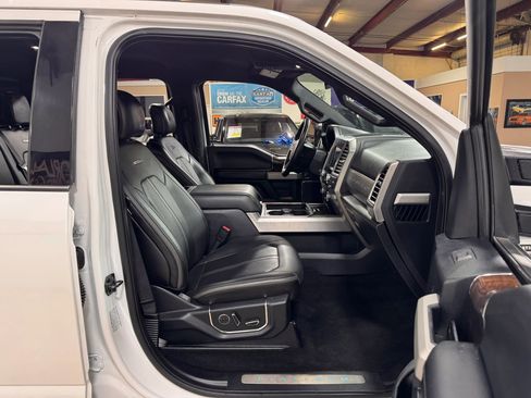 Used 2017 Ford F350 Platinum image 20