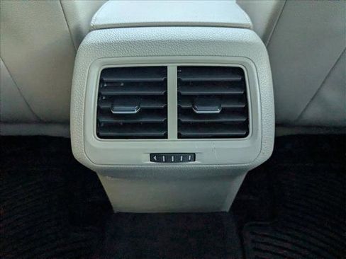 Used 2019 Volkswagen Golf Alltrack SE image 18