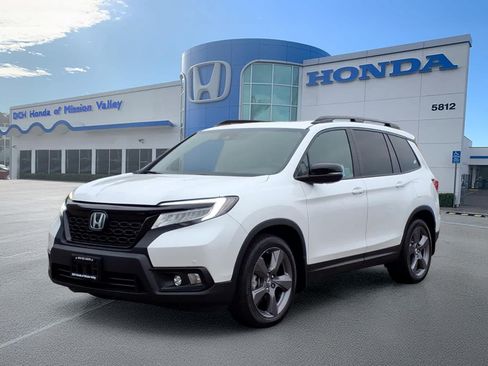 Used 2021 Honda Passport Touring image 1