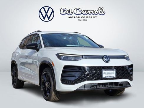 New 2026 Volkswagen Tiguan SE R-Line image 3