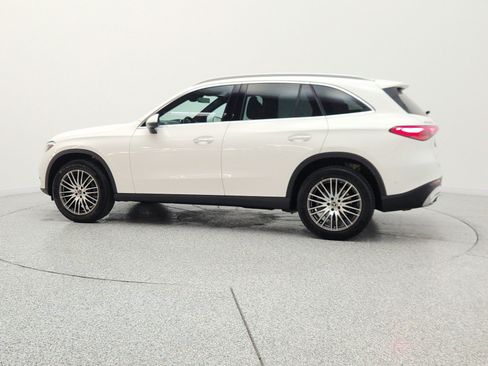 Certified 2026 Mercedes-Benz GLC 300 image 8