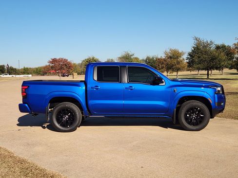 New 2026 Nissan Frontier SV image 7