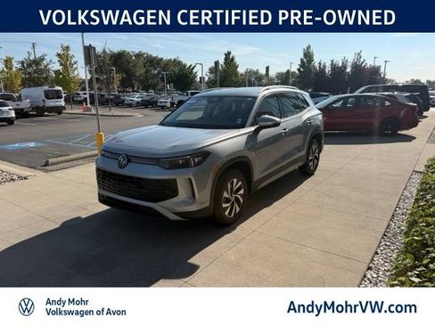 Used 2026 Volkswagen Tiguan S AWD/4WD image 3
