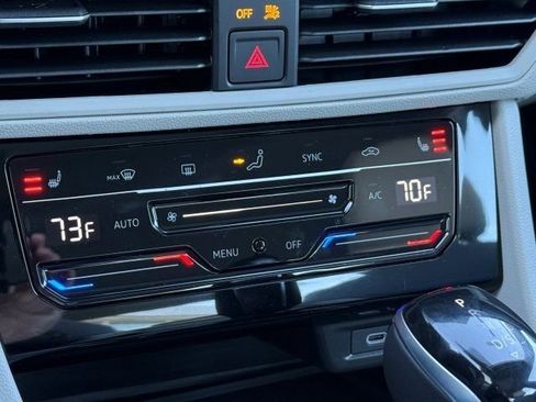 New 2026 Volkswagen Jetta SE FWD image 21