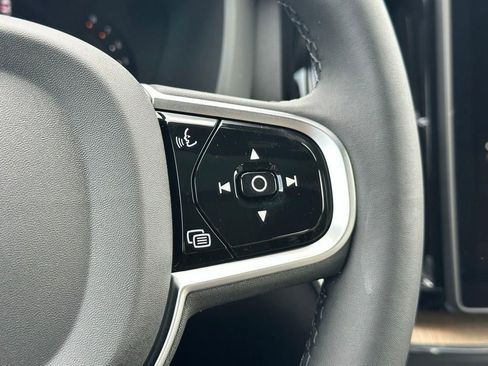 New 2026 Volvo XC60 B5 Plus w/ Protection Package Premier image 21