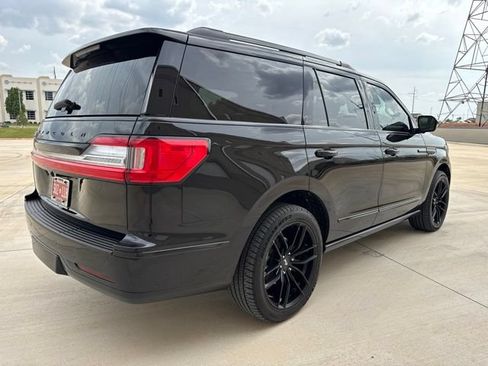 Used 2019 Lincoln Navigator Reserve AWD/4WD image 5