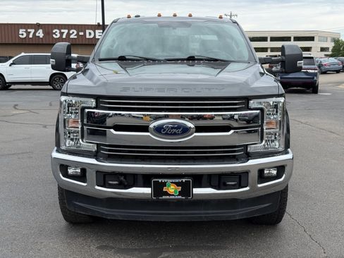 Used 2017 Ford F350 Lariat w/ Camper Package AWD/4WD image 3