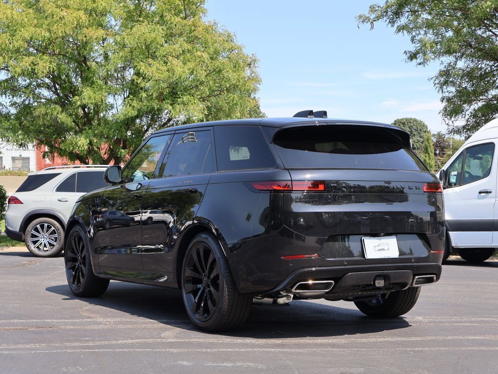 New 2026 Land Rover Range Rover Sport Dynamic SE AWD/4WD image 5
