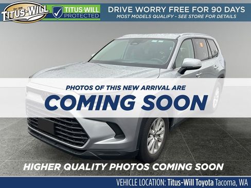 Used 2025 Toyota Grand Highlander AWD image 2