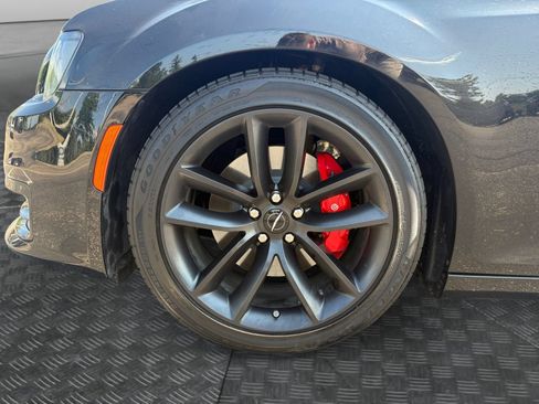 Used 2023 Chrysler 300 C RWD image 16