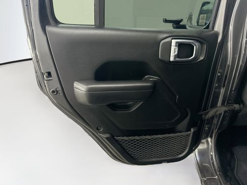 Used 2024 Jeep Wrangler Unlimited w/ Dual Top Group AWD/4WD image 26