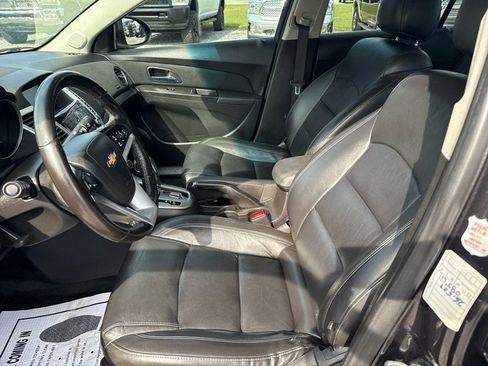 Used 2015 Chevrolet Cruze LT image 8