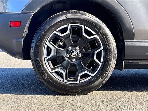 Used 2025 Ford Bronco Sport Outer Banks image 38