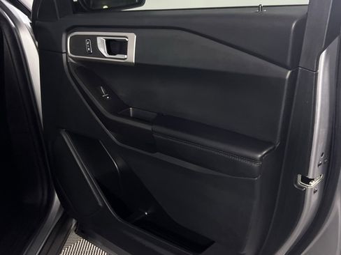 Used 2023 Ford Explorer 4WD image 33