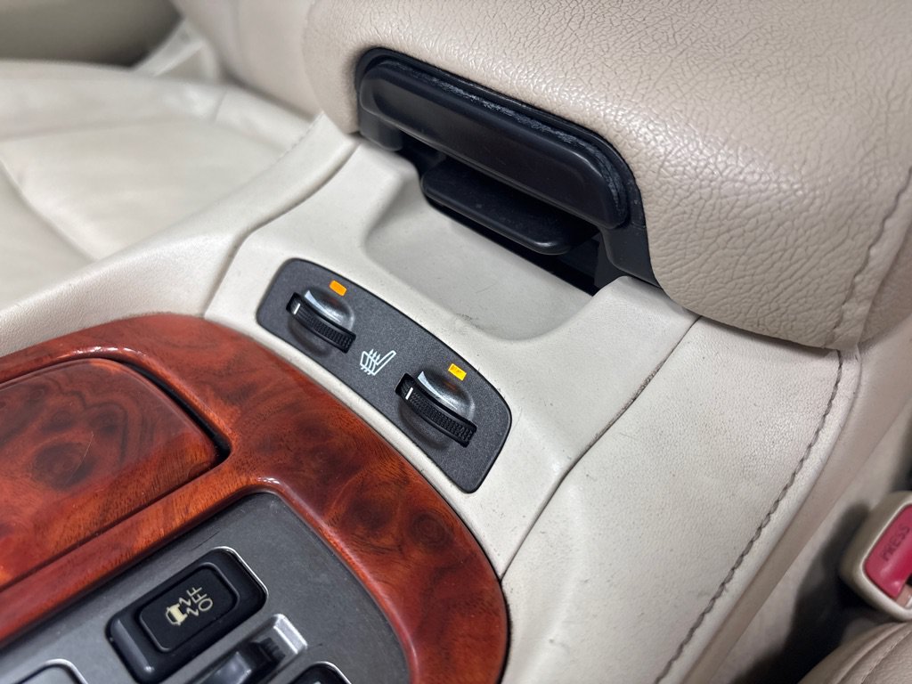 Used 2007 Lexus SC 430 Convertible w/ Preferred Accessory Pkg RWD image 34