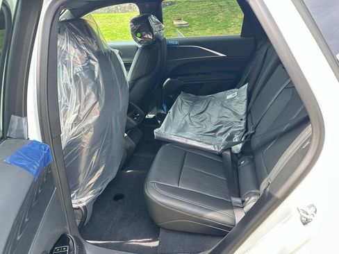 New 2025 Cadillac Lyriq Sport image 9