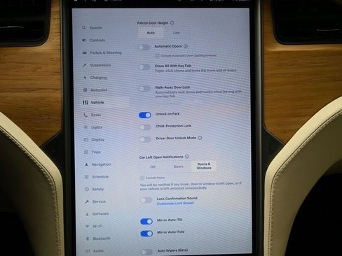 Used 2021 Tesla Model X Long Range image 28