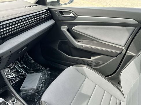 New 2026 Volkswagen Jetta SE image 25