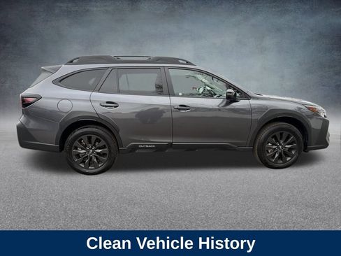 Used 2025 Subaru Outback Onyx Edition image 7