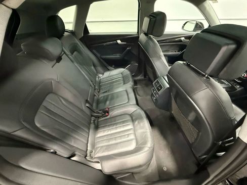 Used 2018 Audi Q5 2.0T Premium Plus w/ Premium Plus Package image 62