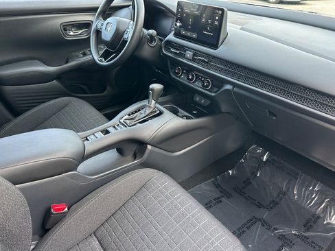 Certified 2026 Honda HR-V LX image 17