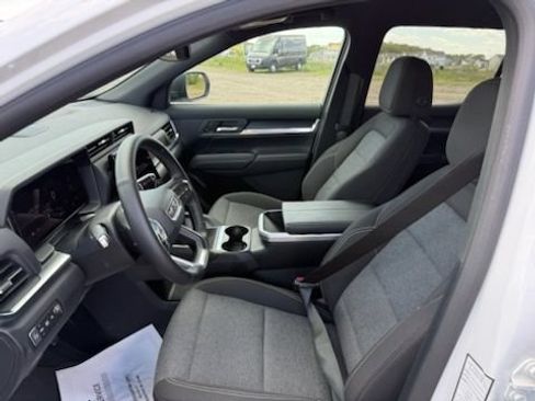 Used 2026 GMC Terrain Elevation FWD image 18