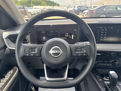 Certified 2026 Nissan Kicks SV w/ SV Premium Package AWD/4WD image 18