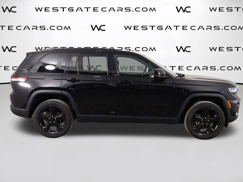 Used 2023 Jeep Grand Cherokee Altitude AWD/4WD image 52