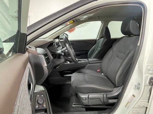 Used 2023 Nissan Rogue FWD image 11