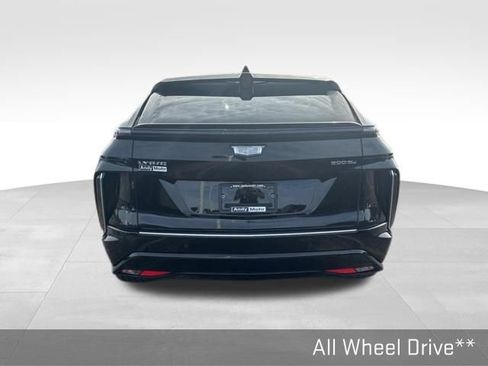 Used 2024 Cadillac Lyriq Tech w/ LPO, Floor Liner Package AWD/4WD image 9