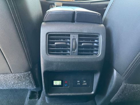 Used 2023 Nissan Rogue SL w/ SL Premium Package image 24