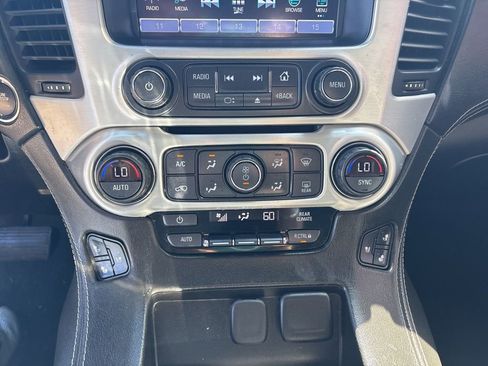 Used 2017 GMC Yukon SLT image 15