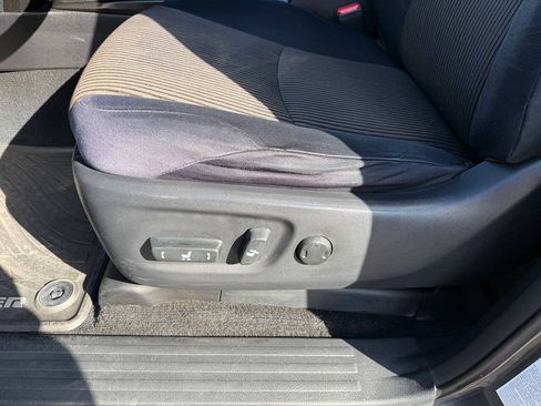 Used 2014 Toyota 4Runner Trail AWD/4WD image 12