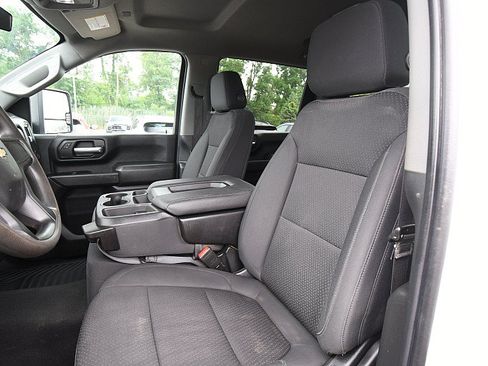 Used 2022 Chevrolet Silverado 2500 Custom AWD/4WD image 7