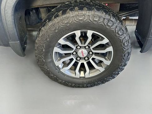 Used 2020 GMC Sierra 1500 AT4 w/ Off-Road Performance Package AWD/4WD image 31