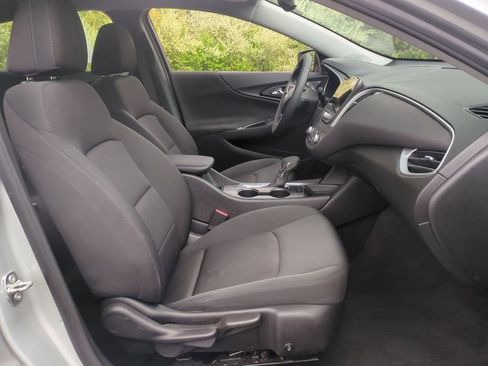 Used 2021 Chevrolet Malibu RS FWD image 26