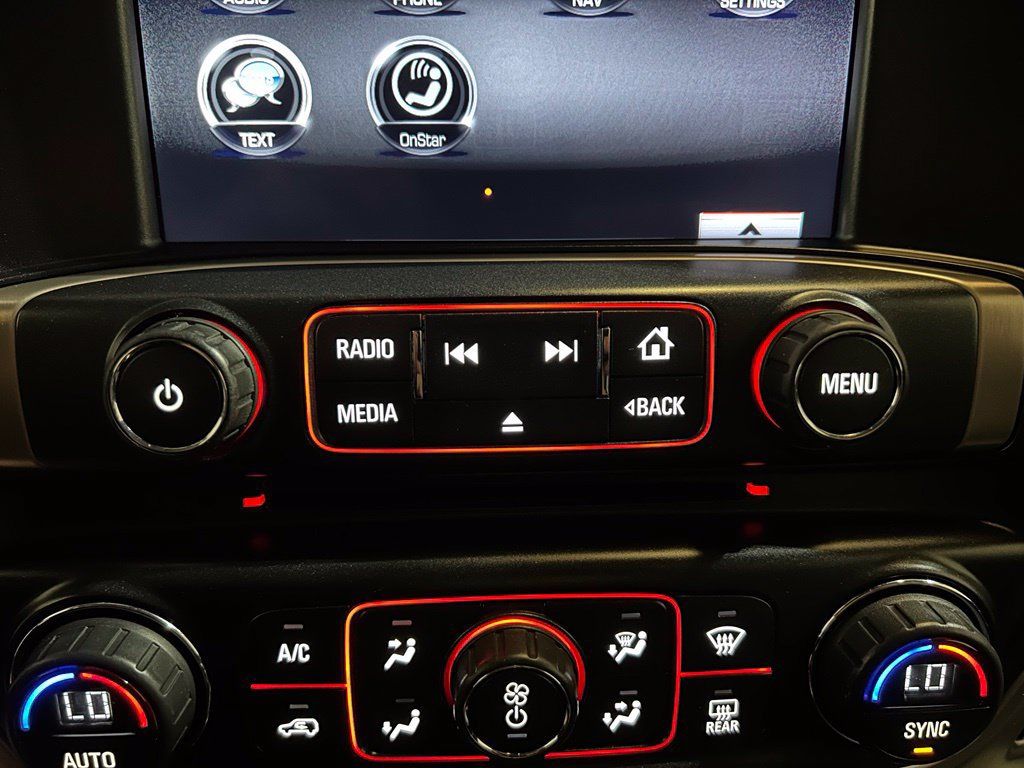 Used 2015 GMC Sierra 2500 Denali AWD/4WD image 30