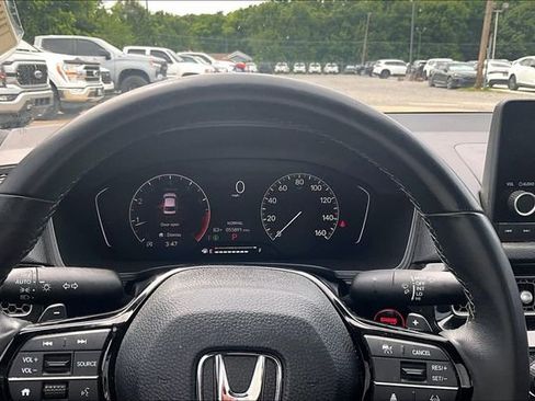 Used 2025 Honda Civic Sport image 13
