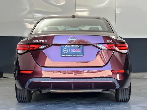 Used 2024 Nissan Sentra SV FWD image 4