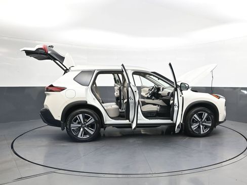 Used 2023 Nissan Rogue SL w/ SL Premium Package FWD image 47