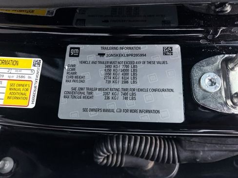 Used 2023 Chevrolet Suburban RST w/ Sport Performance Package image 59