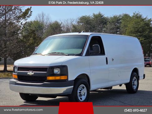 Used 2014 Chevrolet Express 2500 image 1
